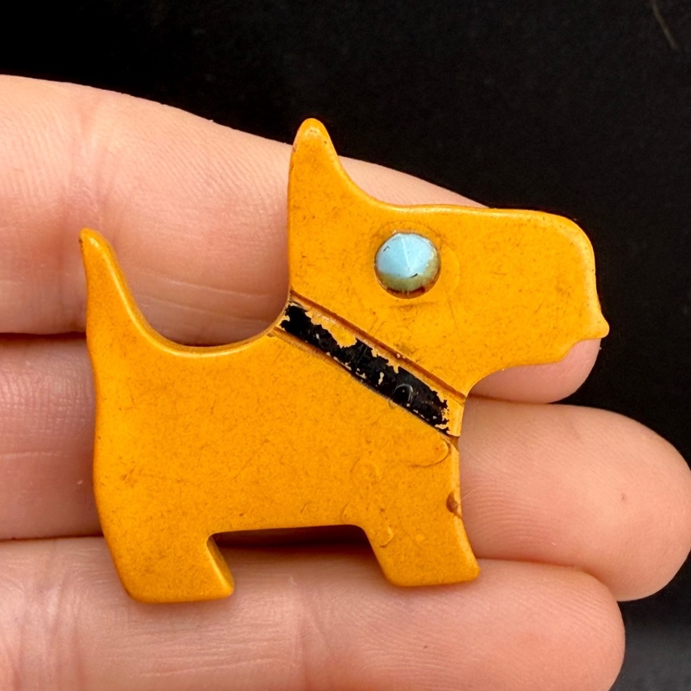 Vintage Bakelite Dog‎ Brooch Art Deco Yellow
